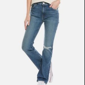 HUDSON Jeans Barbara High-Rise Serene Dest Hem Baby Boot Jean
Women's Blue SZ 28